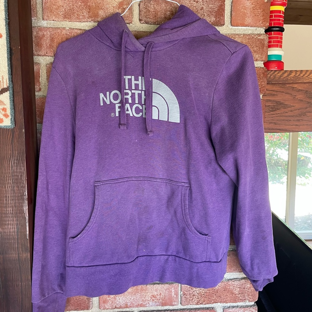The North Face Hoodie - Medium